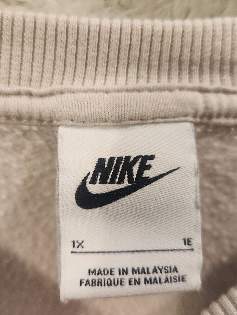 Nike Sportswear Phoenix Fleece Oversized Crewneck Sweatshirt Women's 1X Beige - Picture 5 of 5